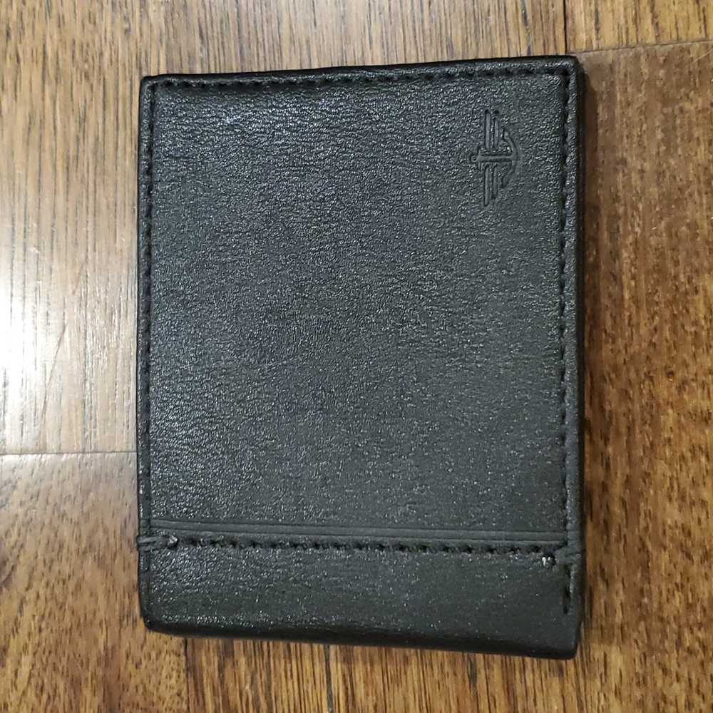 Mens Dockers black stitched bifold wallet